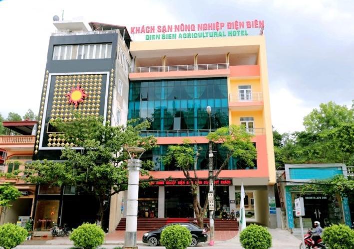 Agri Hotel Diện Biên Phủ Buitenkant foto