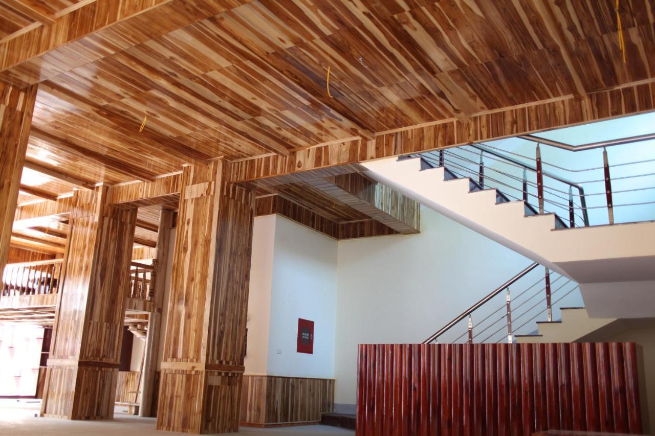 Agri Hotel Diện Biên Phủ Buitenkant foto
